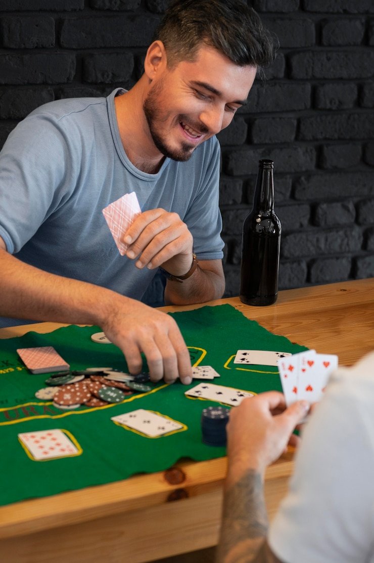 4999 apk Mega Slots game showcasing colorful reels and prizes